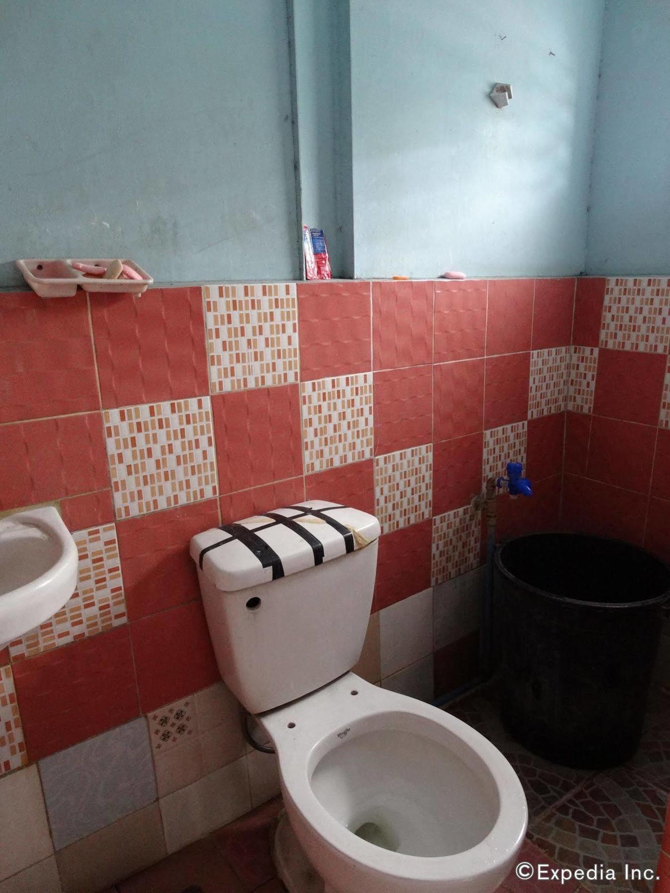 Quoyas Inn Davao City Kültér fotó